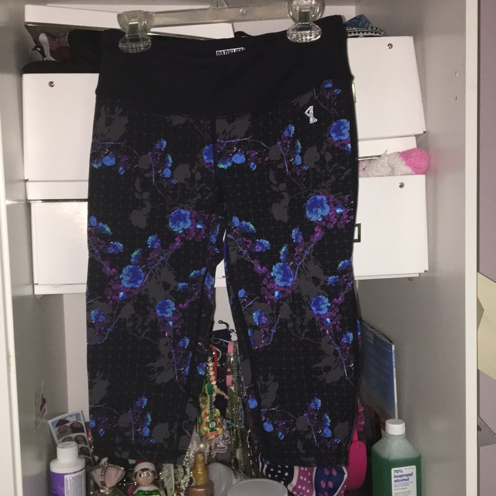 Worn once cropped Aritzia leggings!